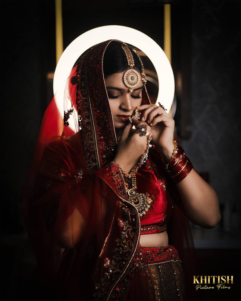 Ring Light Bridal · Dark Edit